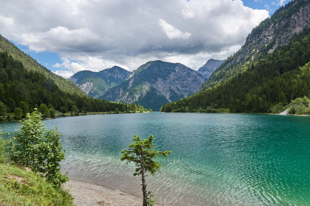 Plansee Tirol Berge grüner See